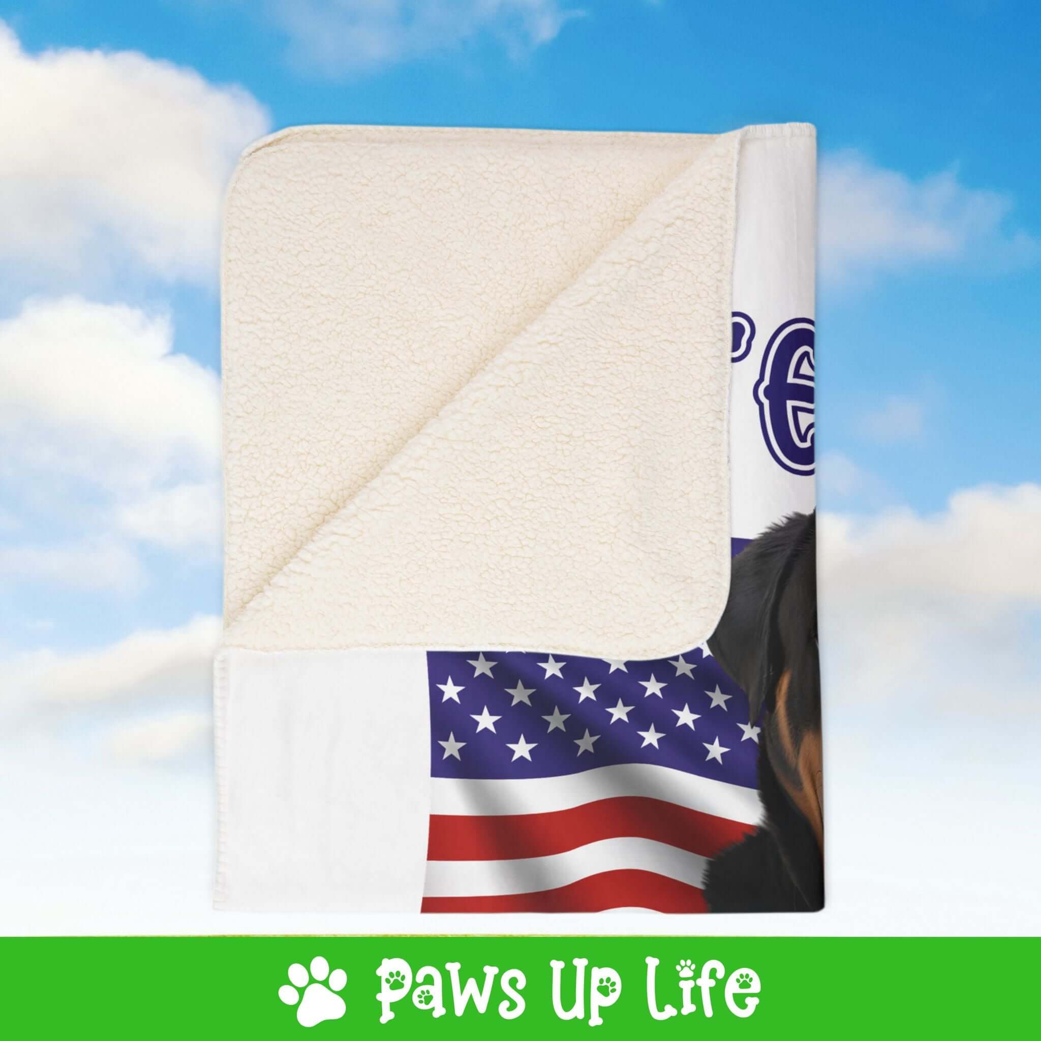 "United We Love" Rottweiler Patriotic Fleece Sherpa Blanket - Perfect for Snuggling and Cozy Napping